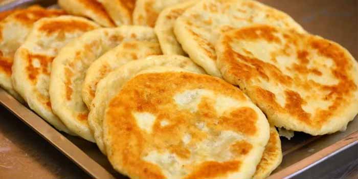 Bánh Nhồi Hắc Long Giang