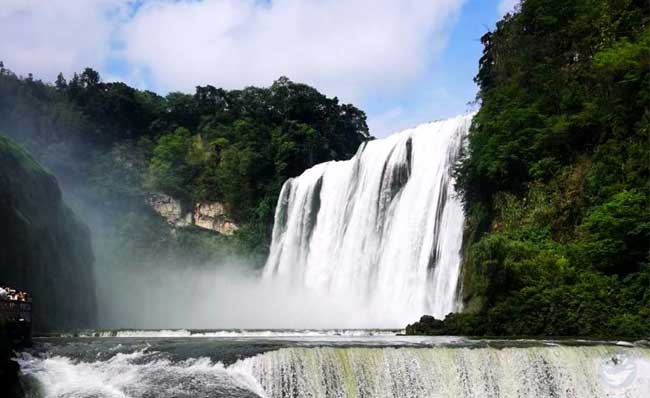 Thác Hoàng Quả Thụ (Huangguoshu Waterfall)