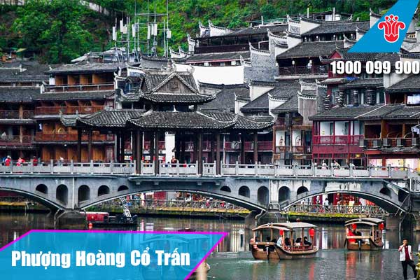 Phượng Hoàng Cổ Trấn: Vẻ đẹp cổ kính và lãng mạn