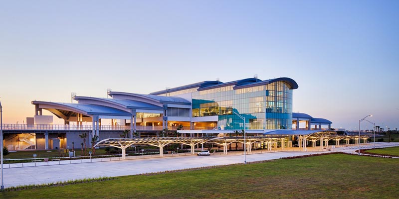 Orlando International Airport (MCO)
