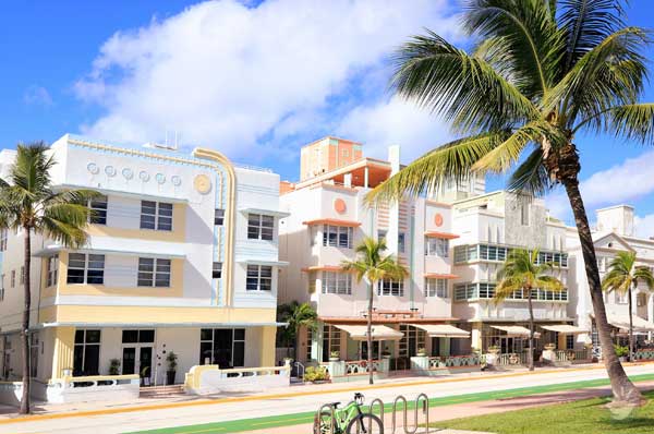 Bãi biển South Beach và Khu Art Deco