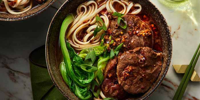 Bò hầm Đài Loan (Taiwanese Beef Noodle Soup / Niu Rou Mian)