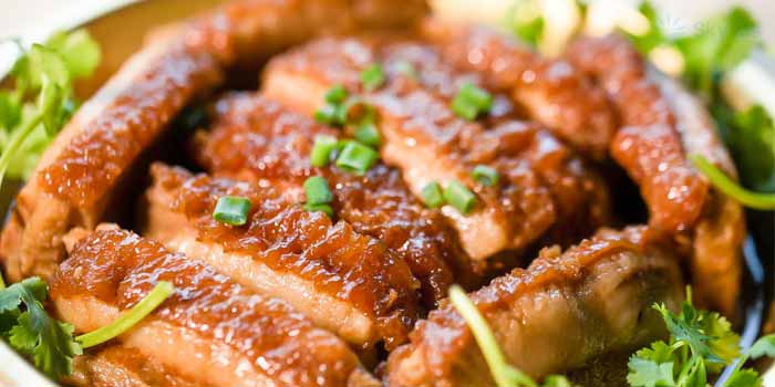 Thịt lợn khoai môn Lệ Phố