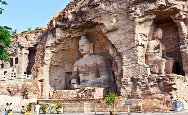 Hang động Vân Cương (Yungang Grottoes)